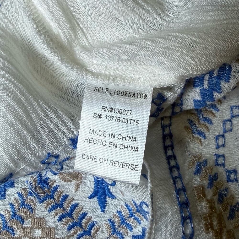 Embroidered‎ Open Front White Cardigan - Picture 6 of 8